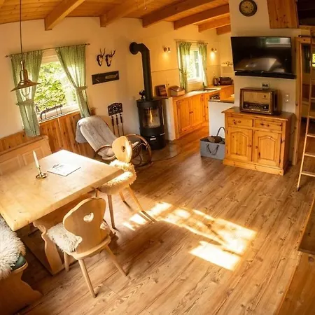 Uriges Jagdcottage Mit Talblick Im Hunsrueck Casa de Férias