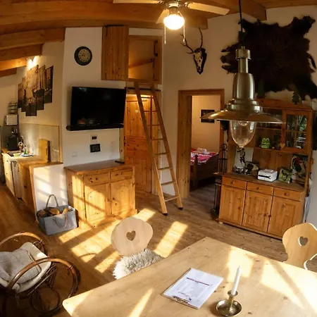 Σπίτι διακοπών Uriges Jagdcottage Mit Talblick Im Hunsrueck
