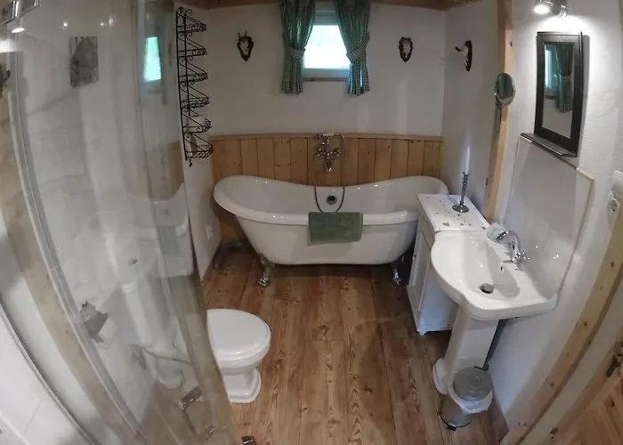 Uriges Jagdcottage Mit Talblick Im Hunsrueck Semesterbostad *